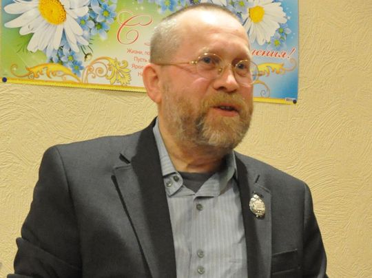Преподаватель Палехского художественного училища имени М. Горького   Владимир Васильевич Булдаков получил почётное звание
