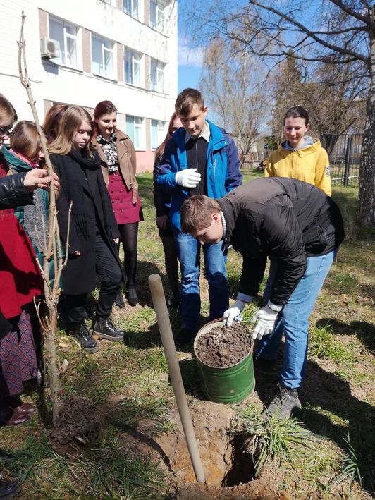 В 2019 г. в Палехском художественном училище им. М. Горького - юбилейный 75 выпуск!